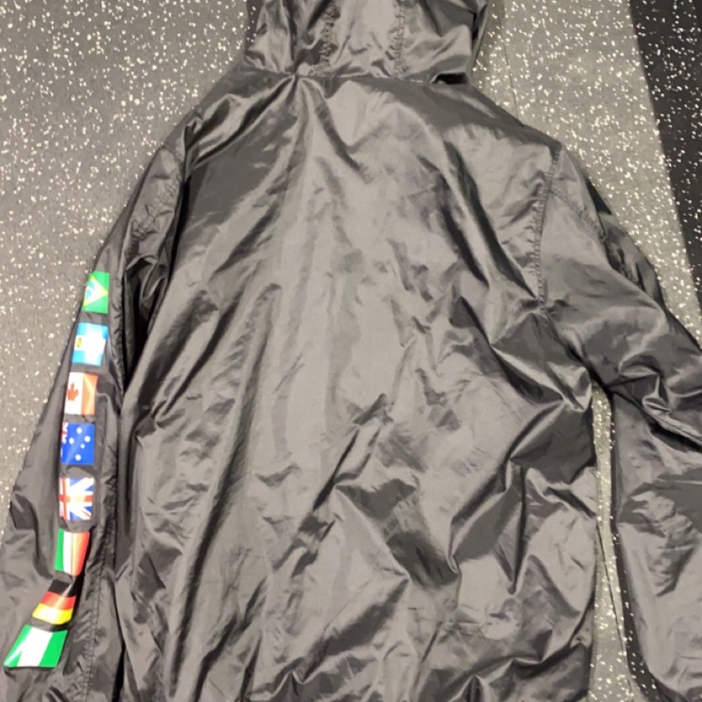 Huf “Worldwide” raincoat